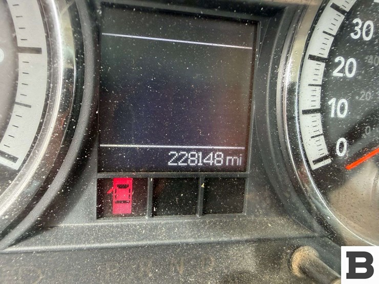 2010-dodge-ram-1500-image-2