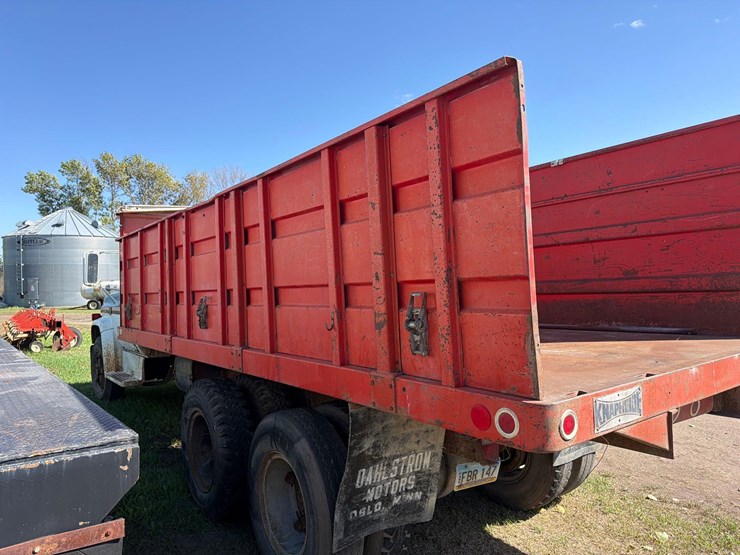 ford-9000-image-3