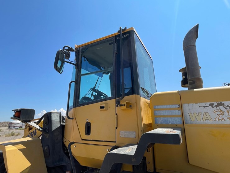 2006-komatsu-wa250-image-11