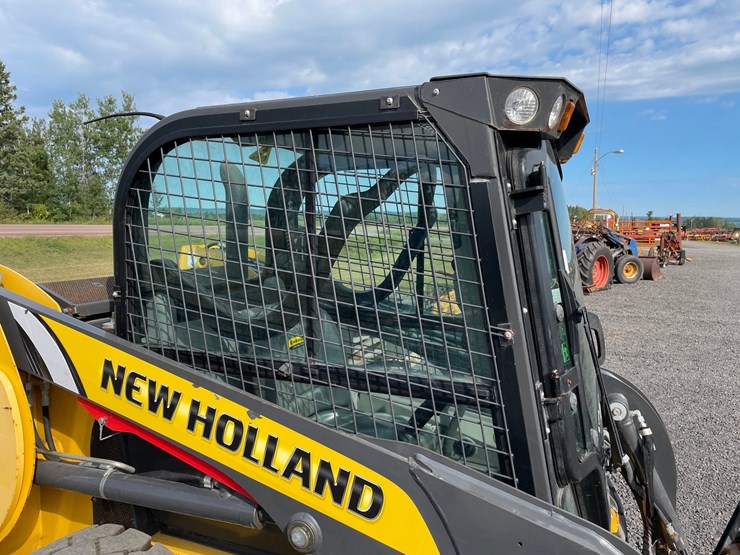 2021-new-holland-l316-image-32