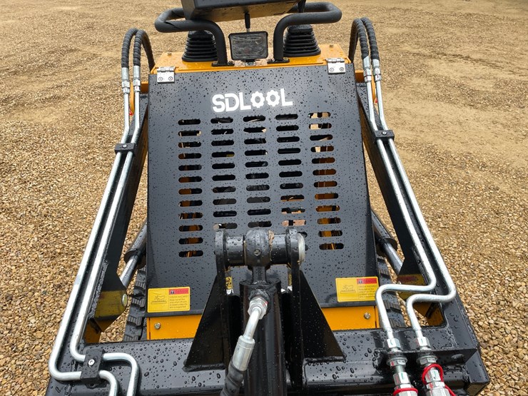 #1265-•-sdlool-skid-steer-loader-image-11