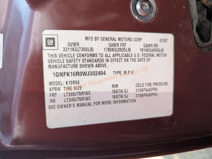 1998-chevrolet-suburban-1500-image-32
