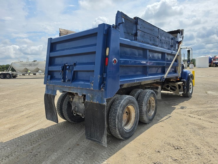 #25404-•-2003-mack-cv713-granite-tandem-axel-dump-truck-image-14