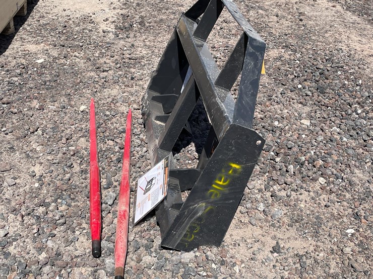 #2427-•-unused-2026-landhonor-skid-steer-bale-spear-image-6
