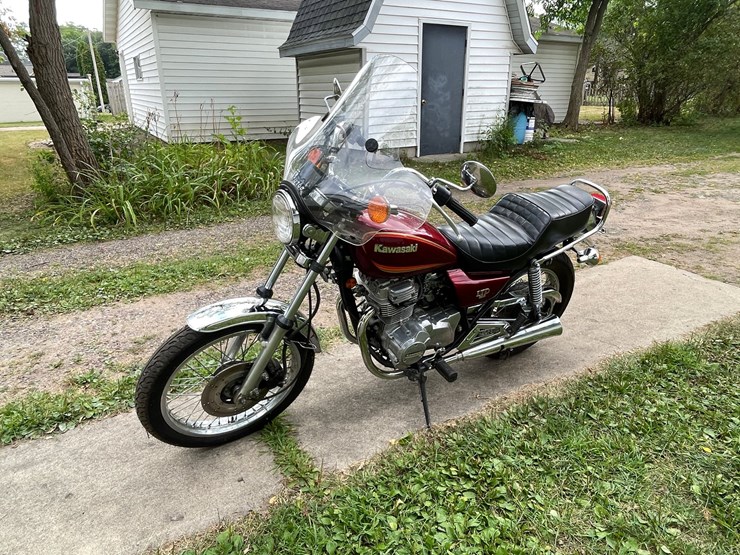 #313-•-1987-kawasaki-ltd-305-motorcycle-(has-wi-title)-(eau-claire,-wi)-image-1