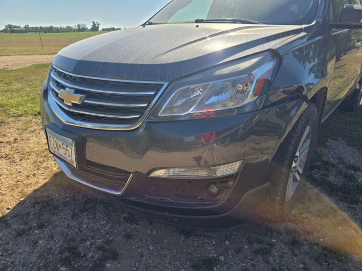 2014-chevrolet-traverse-lt-image-15
