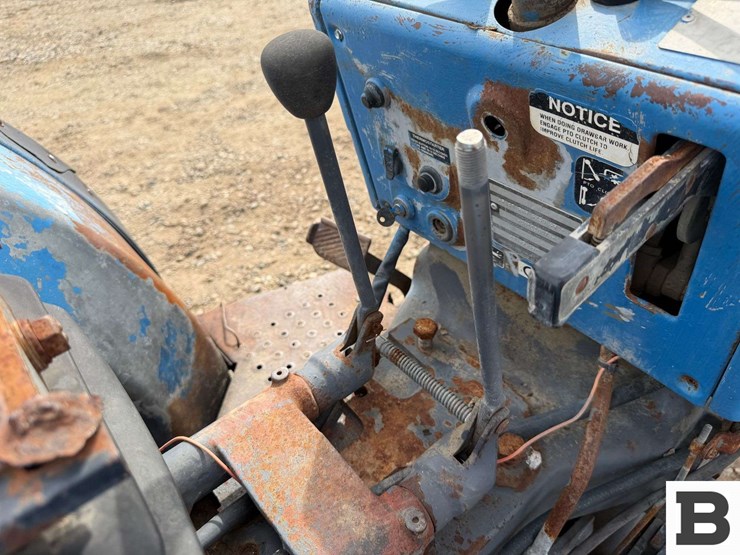 ford-tractor-image-33