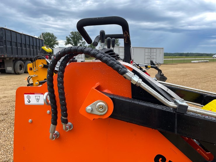 #1260-•-mms-skid-steer-loader-image-16