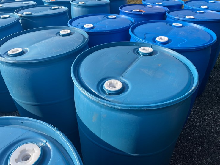 #5124-•-(4)-55-gallon-plastic-drums-image-1