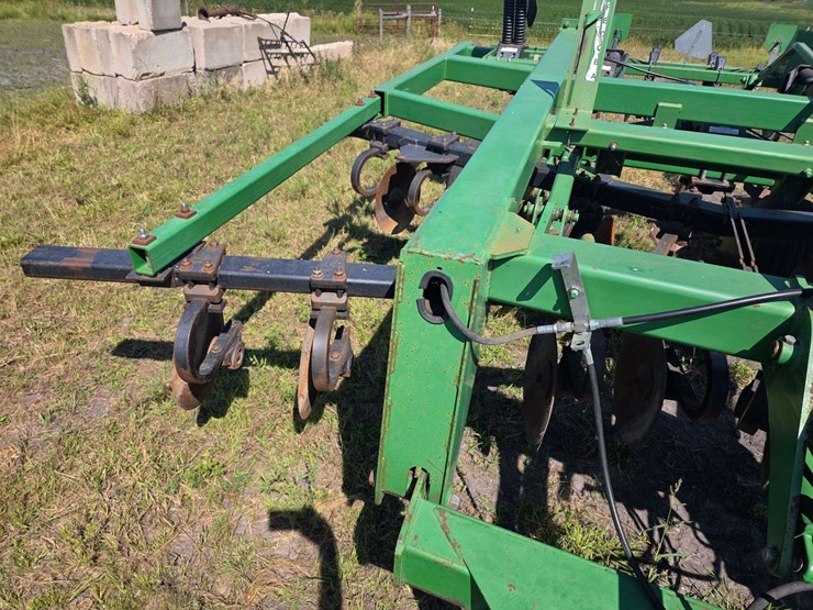john-deere-2700-image-9