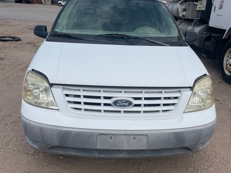 2006-ford-freestar-image-3