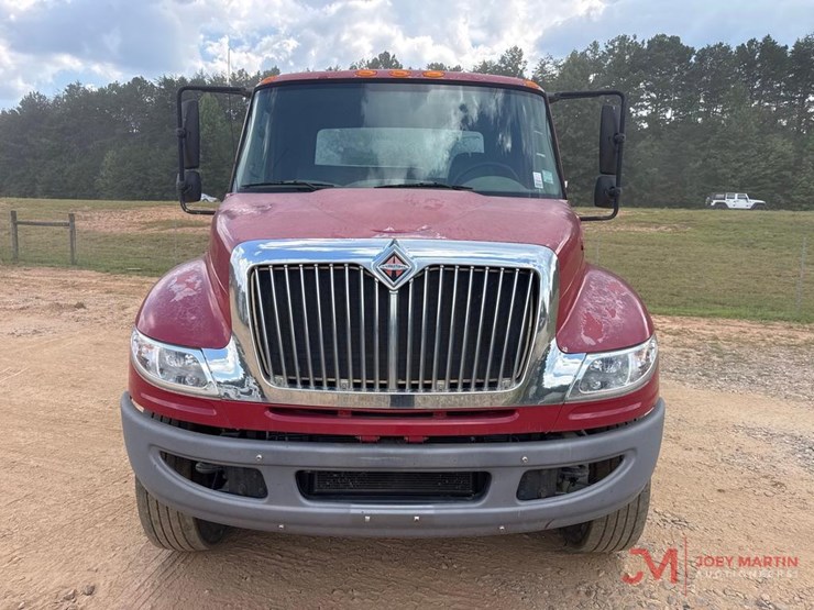 2014-international-durastar-4400-image-7