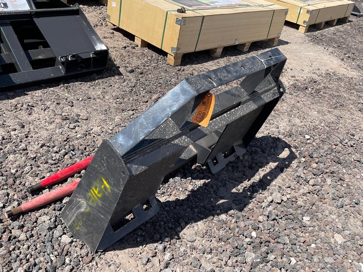 #2426-•-unused-2026-landhonor-skid-steer-bale-spear-image-4