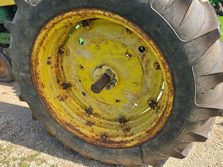 john-deere-730-image-11