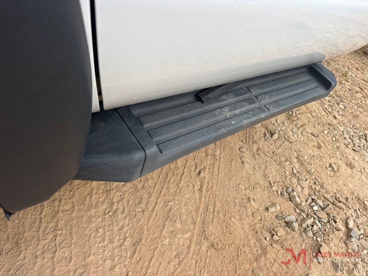2016-ford-f550-xl-image-13