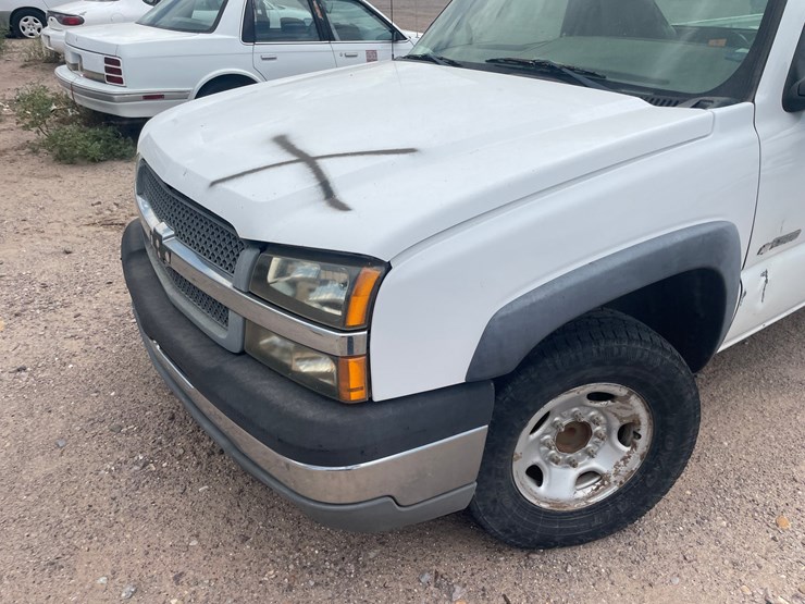 #1877-•-2003-chevy-silverado-pick-up-truck-(has-nm-title)-(offsite-at-nmsu)-image-11