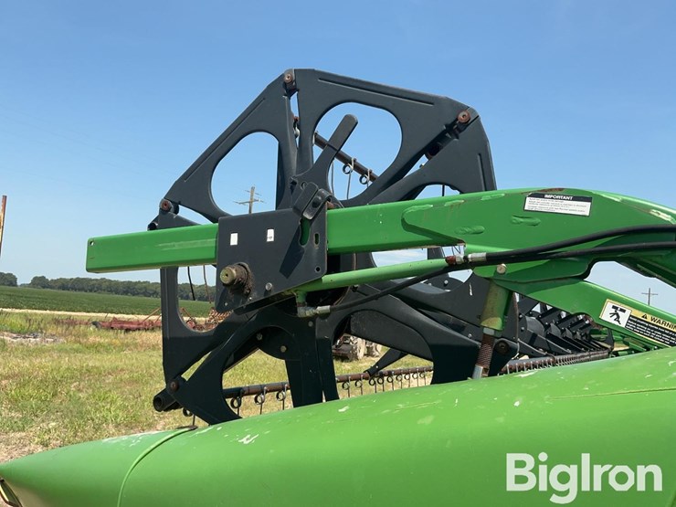 2012-john-deere-630d-image-10