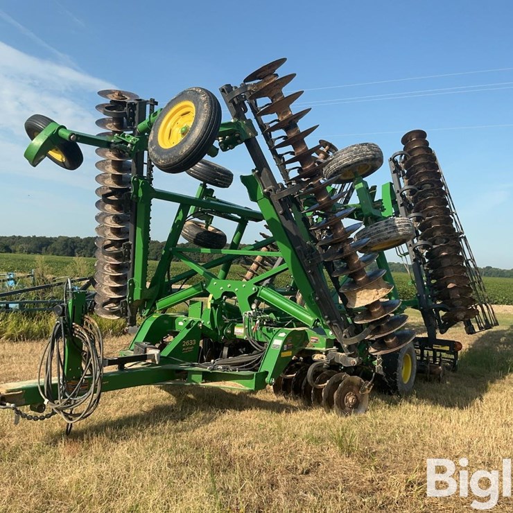 2022 JOHN DEERE 2633