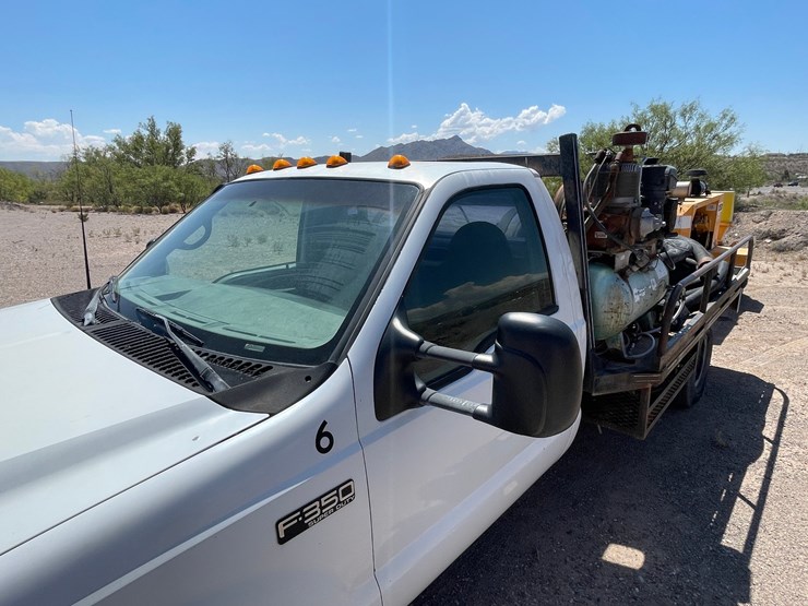 2001-ford-f350-image-39