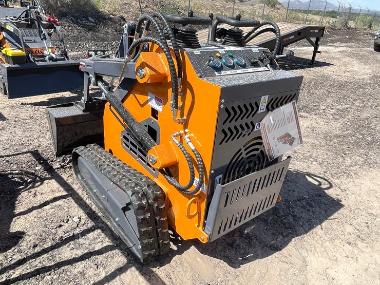 #2065-•-unused-2026-landhonor-mini-skid-steer-loader-image-10