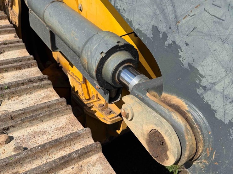 2014-deere-655k-image-12