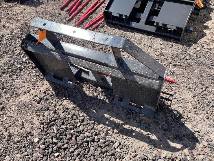 #2427-•-unused-2026-landhonor-skid-steer-bale-spear-image-3