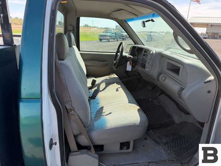 1999-chevrolet-2500-image-28