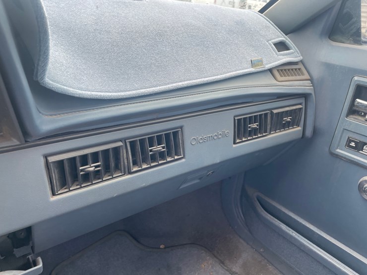 #1884-•-1994-pontiac-ciera,4-door-sedan-(has-nm-title)-(offsite-at-nmsu)-image-24