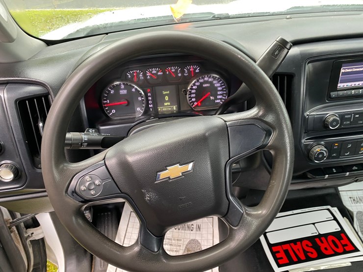 2015-chevrolet-2500-image-35