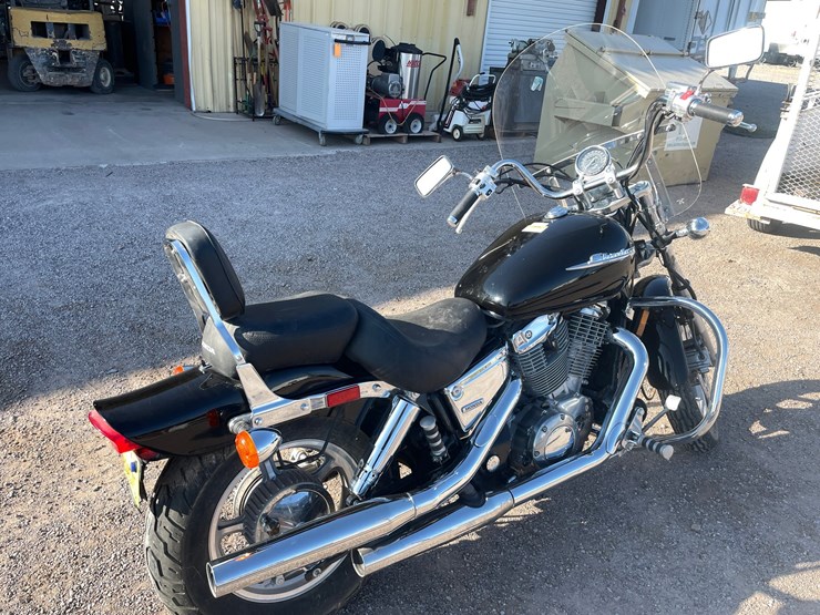 #1863-•-2006-honda-vt1100-(has-nm-title)-image-28