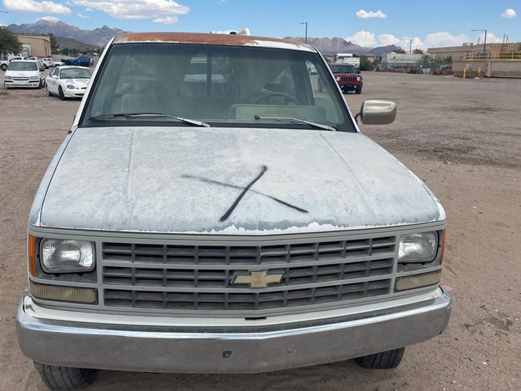 #1875-•-1992-chevy-1/2-ton-pickup-truck-(has-nm-title)-(offsite-at-nmsu)-image-3