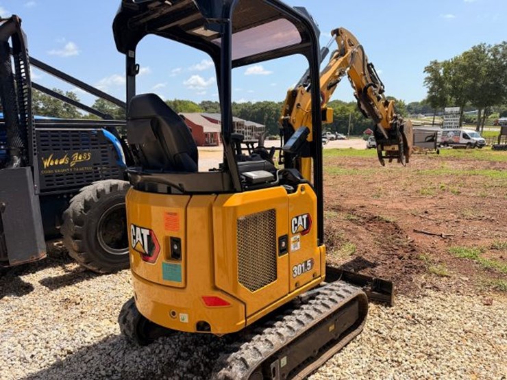 2023-caterpillar-301.5-image-3