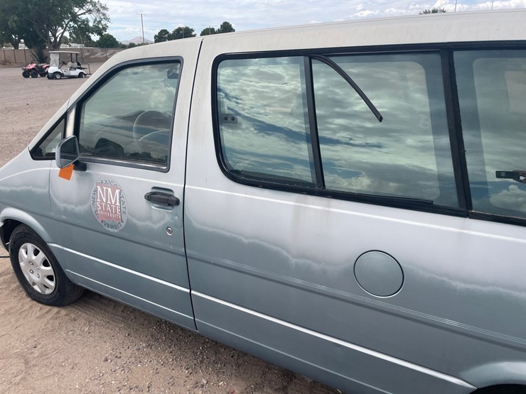 #1882-•-1992-ford-aerostar-xl-passenger-van-(has-nm-title)-(offsite-at-nmsu)-image-8