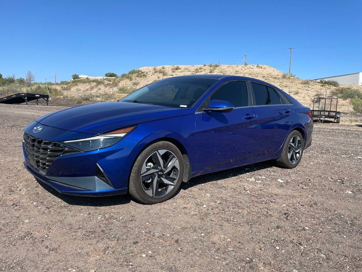 #1859-•-2023-hyundai-elantra-(has-nm-title)-image-98