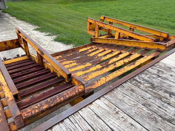 #702-•-1996-holden-cz-deckover-tandem-dually-trailer-(has-wi-title)(helenville,-wi)-image-11