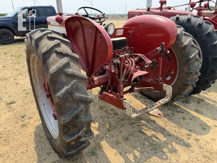 1959-farmall-240-image-6