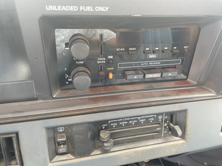 #1884-•-1994-pontiac-ciera,4-door-sedan-(has-nm-title)-(offsite-at-nmsu)-image-23