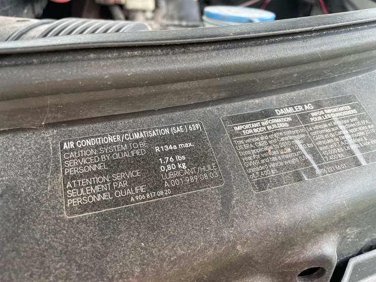 #2841-•-2010-freightliner-van-(has-wi-title)-image-86