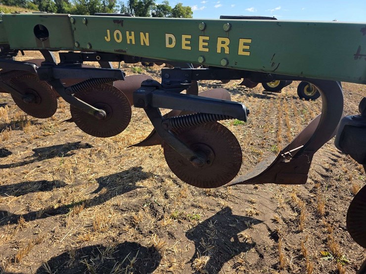 john-deere-2700-image-14
