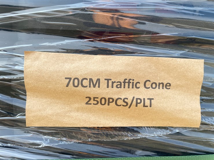 #2508-•-greatbear-highway-safety-cones-image-10