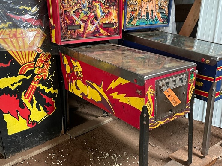 #6236-•-bally-pinball-machine-image-1