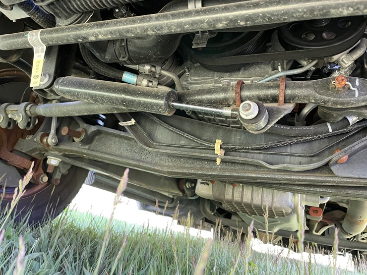 2021-ford-e350-image-90