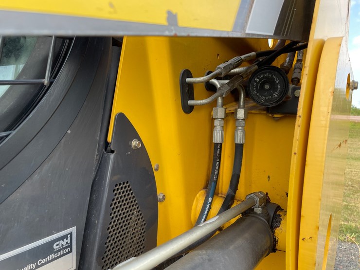 2021-new-holland-l316-image-18