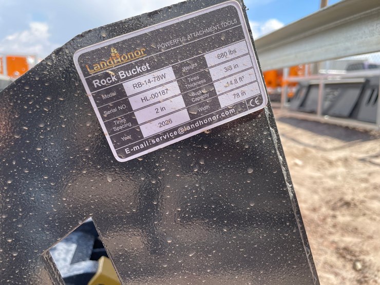#2415-•-unused-2026-landhonor-skid-steer-rock-bucket-attachment-image-10