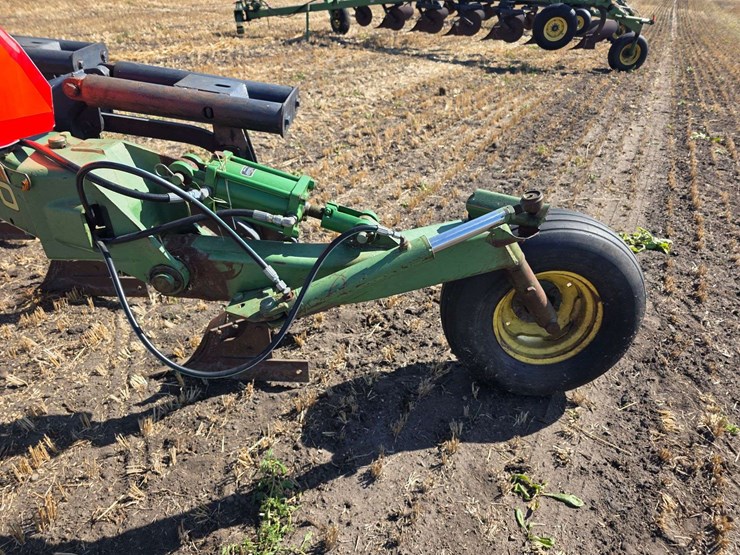 john-deere-2700-image-9