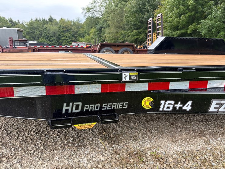 #716-•-2026-doolittle-gravity-tilt-deck-trailer-(has-certificate-of-origin)(helenville,-wi)-image-9