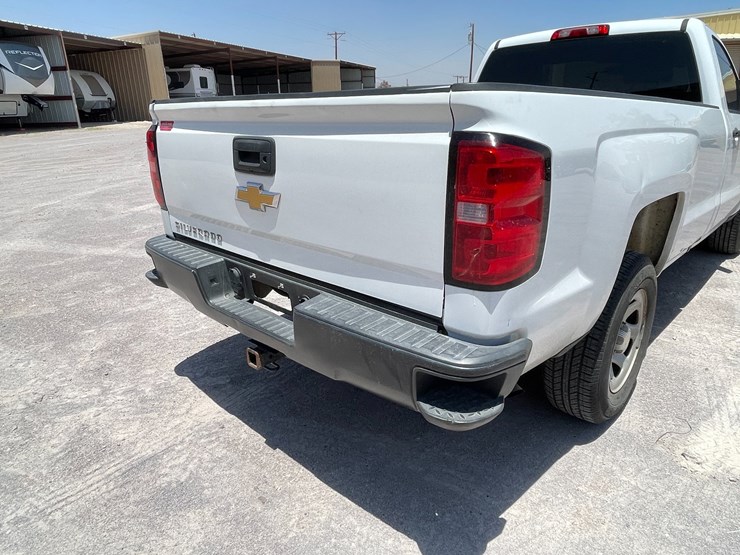 #1864-•-2018-chevy-work-truck-(has-nm-title)-image-31