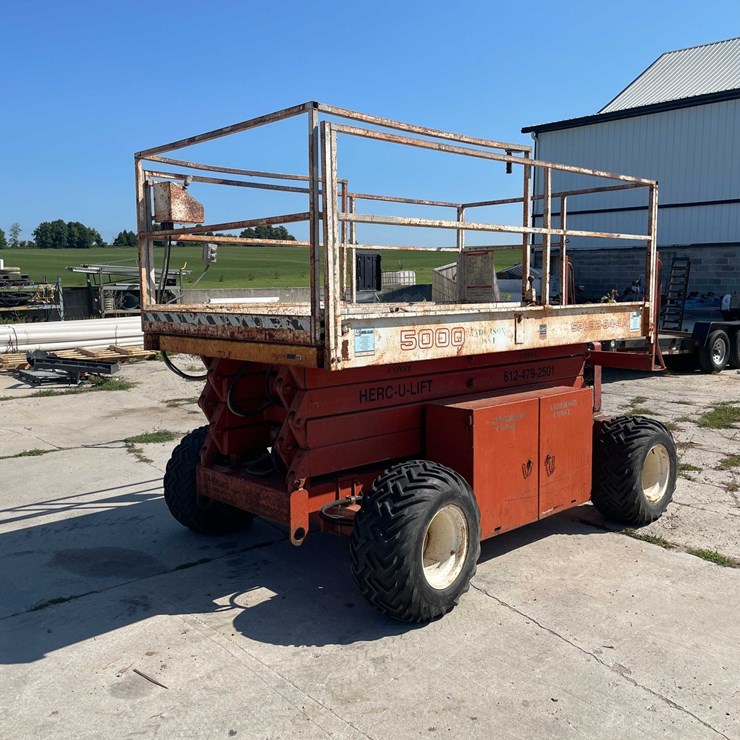 #130 • Snorkel Lift (Chilton, WI)
