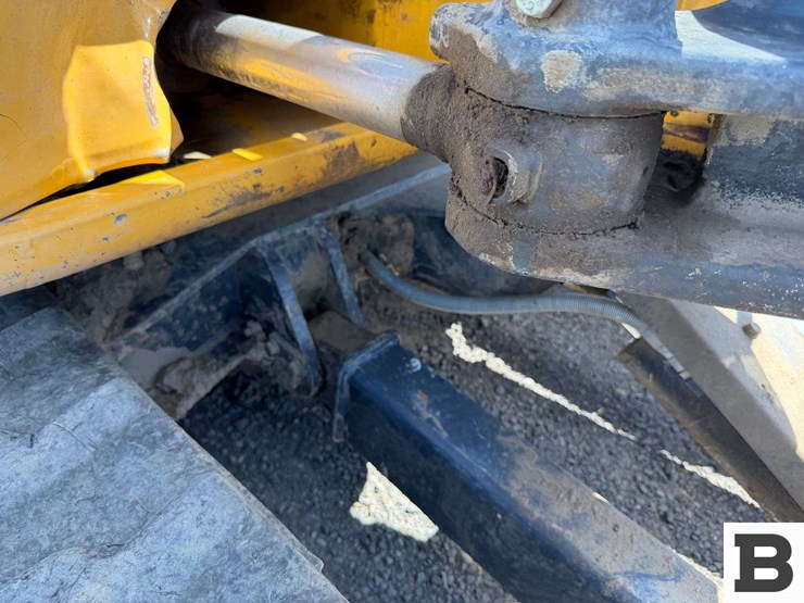 2016-deere-60g-image-37