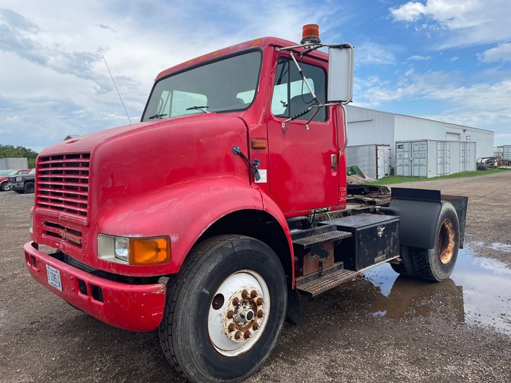 1991-international-7100-image-1